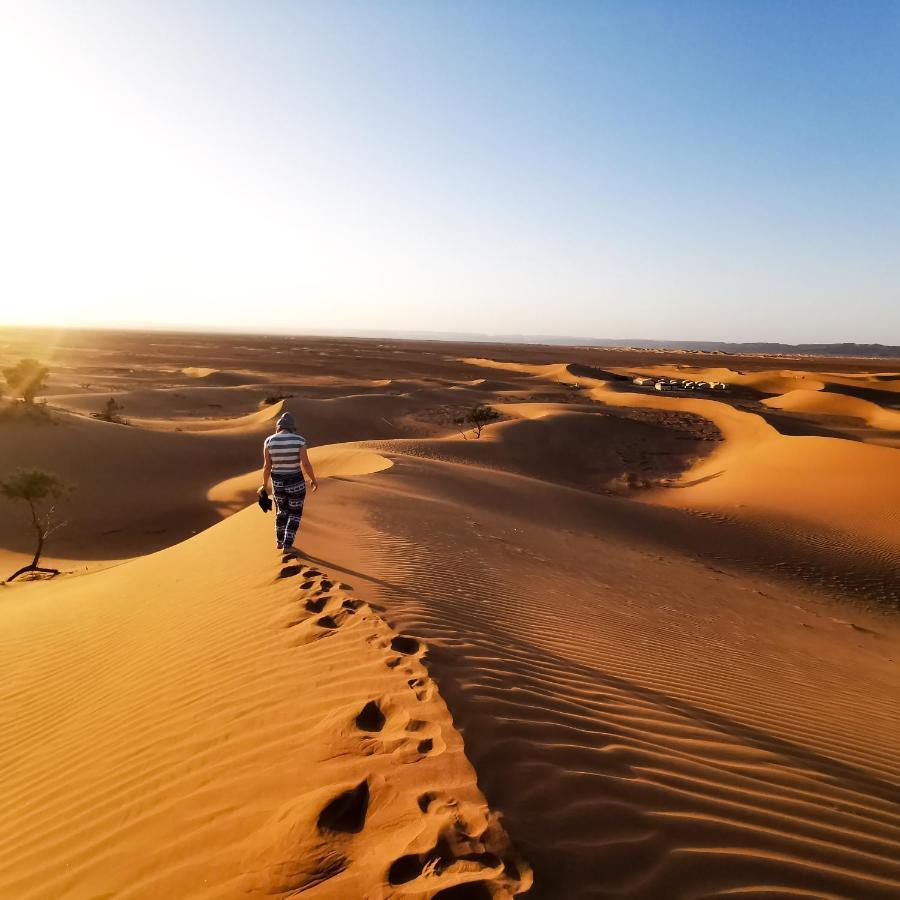Mhamid Sahara Camp - Mhamid El Ghizlane Hotell M'Hamid Exteriör bild